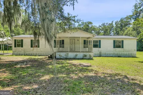131 Live Oak Dr, Guyton, GA 31312