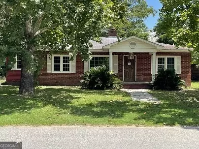 50 N Daughtry St, Metter, GA 30439