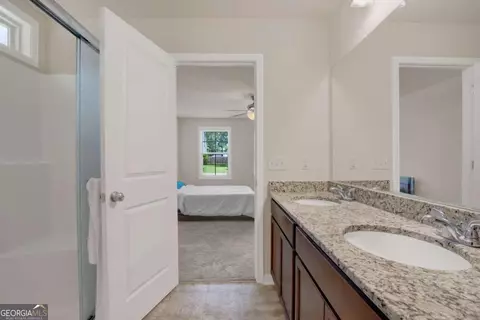 Entry Way - 33 Blackberry Cir, Guyton, GA 31312 photo 3 of 7
