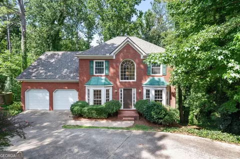 4848 Helga Way NE, Woodstock, GA 30188