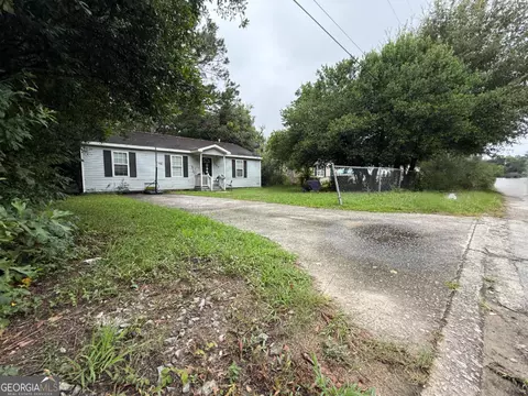 105 Angela Ave, Warner Robins, GA 31093