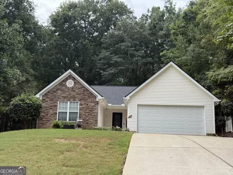 1642 White Oak Dr, Winder, GA 30680