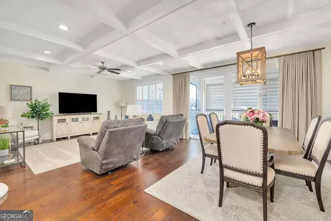 105 Gascoigne Ave #302, St. Simons, GA 31522