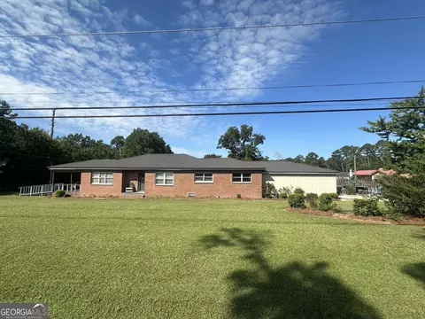 11 Kendall St, Milan, GA 31060