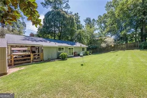 Exterior - 407 Jon Scott Dr, Alpharetta, GA 30009 photo 6 of 7