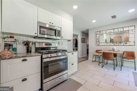 Kitchen - 407 Jon Scott Dr, Alpharetta, GA 30009 photo 7 of 7