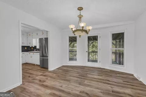 Dining - 248 Hagood Dr, Toccoa, GA 30577 photo 2 of 3
