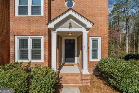 748 Olde Towne Ln, Marietta, GA 30068