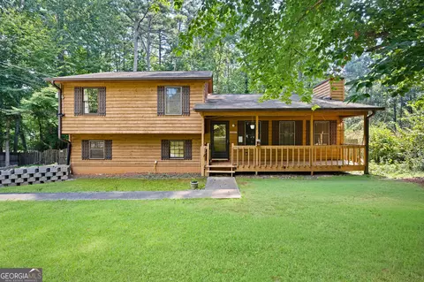 170 Beatrice St, Dallas, GA 30157