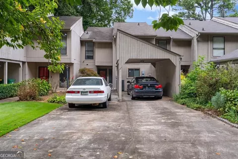 6207 Willow Run Rd, Peachtree Corners, GA 30092