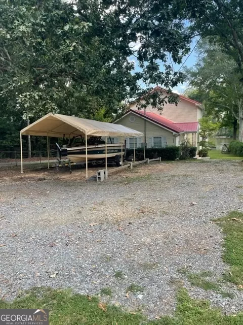 Exterior - 192 Arrow Point Rd, Jackson, GA 30233 photo 2 of 5