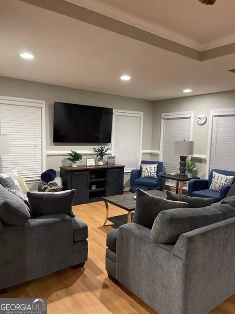Living - 192 Arrow Point Rd, Jackson, GA 30233 photo 1 of 1
