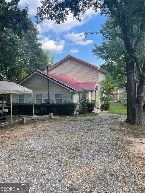 Exterior - 192 Arrow Point Rd, Jackson, GA 30233 photo 1 of 5