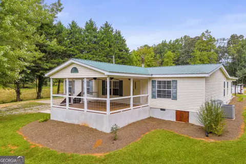 8949 John Savage Rd, Lula, GA 30554