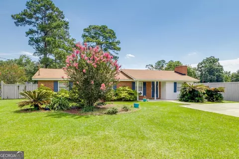 12 Walnut St, Bloomingdale, GA 31302