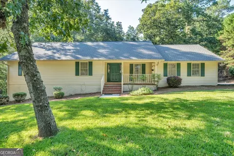 Exterior - 311 Holly Dr, Dublin, GA 31021 photo 4 of 12