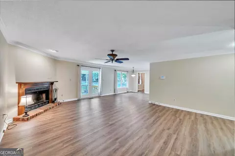 Living - 311 Holly Dr, Dublin, GA 31021 photo 1 of 5