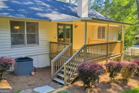 Exterior - 311 Holly Dr, Dublin, GA 31021 photo 7 of 12