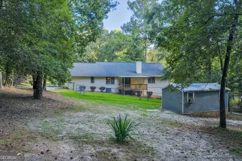 Exterior - 311 Holly Dr, Dublin, GA 31021 photo 9 of 12