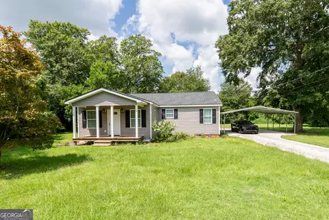 277 Saunders St SW, Pelham, GA 31779