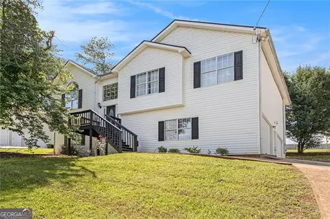 7760 Poppy Dr, Winston, GA 30187