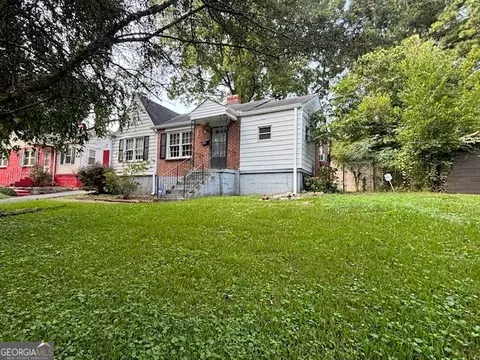 666 Campbell Cir, Hapeville, GA 30354