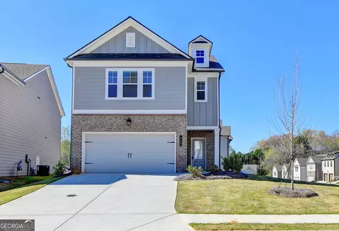 212 Station Overlook Dr, Auburn, GA 30011