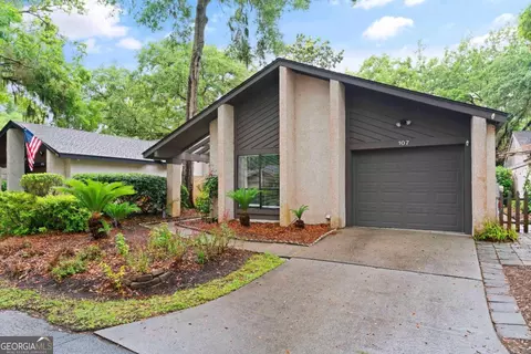 107 Linkside Dr, St. Simons, GA 31522