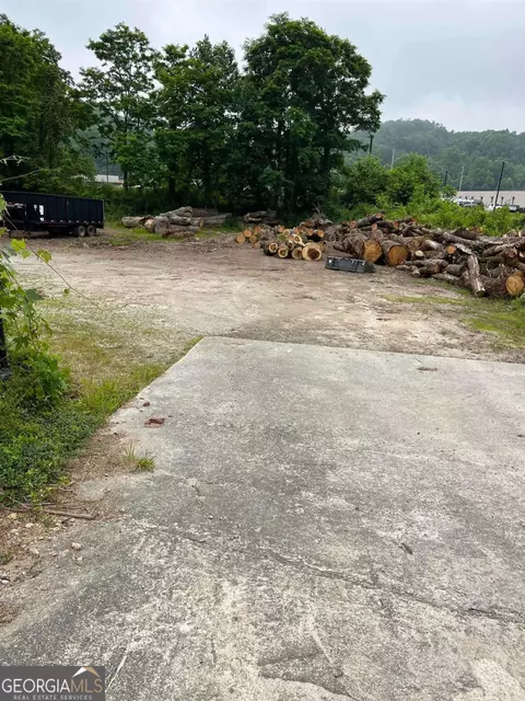 335 S Main St, Clayton, GA 30525