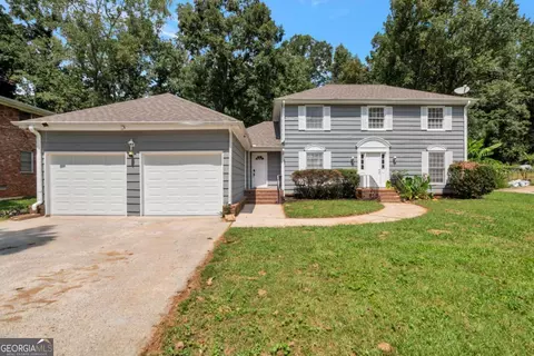 4570 Craghill Cir, Stone Mountain, GA 30083