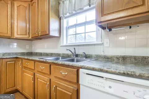 433 Willow Point Dr, Dublin, GA 31021 photo 12