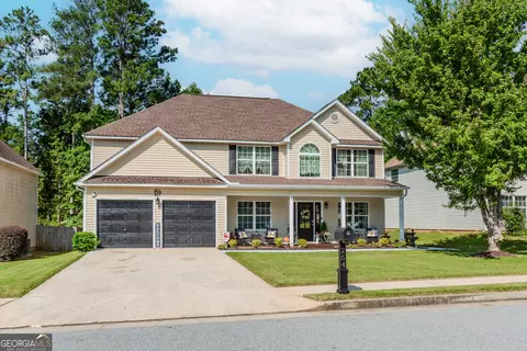Exterior - 264 Millstone Dr, Hampton, GA 30228 photo 2 of 9
