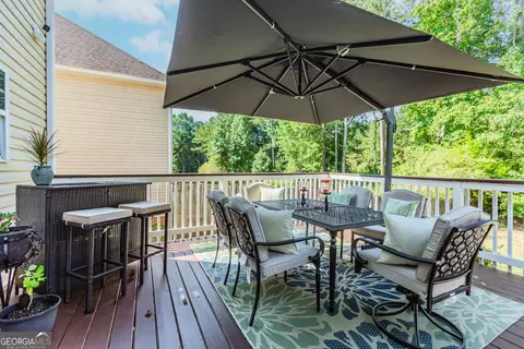 Exterior - 264 Millstone Dr, Hampton, GA 30228 photo 5 of 9