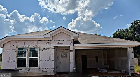 208 Ivy Glen Dr, Perry, GA 31069