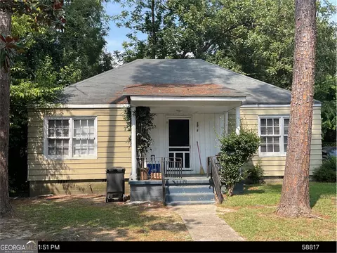 1071 Sylvian Dr, Macon, GA 31206