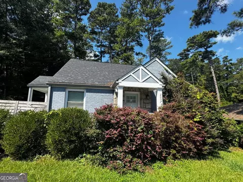 2097 Holly Hill Dr, Decatur, GA 30032