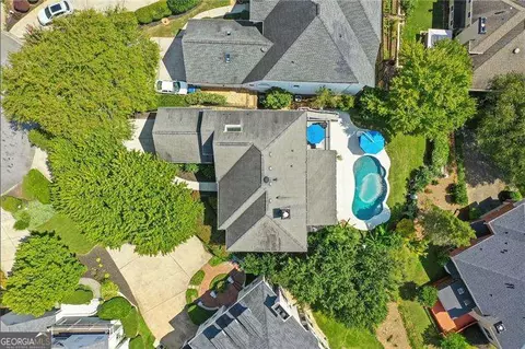 4513 Chattahoochee Way, Marietta, GA 30067
