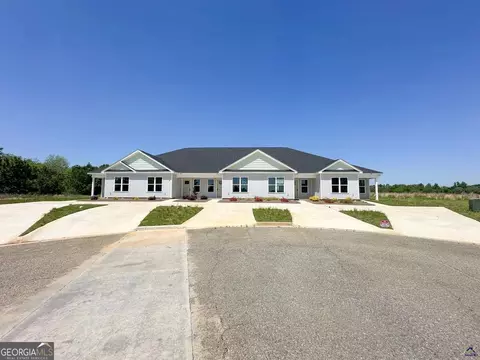 32 Apts 601-605 Ashford Way, Hawkinsville, GA 31036