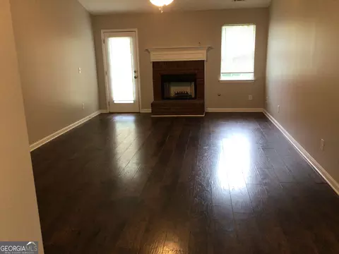 Living - 1624 Graystone Dr, Hampton, GA 30228 photo 1 of 2