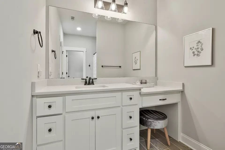Bath - 38 Platinum Rdg, Sharpsburg, GA 30277 photo 4 of 5