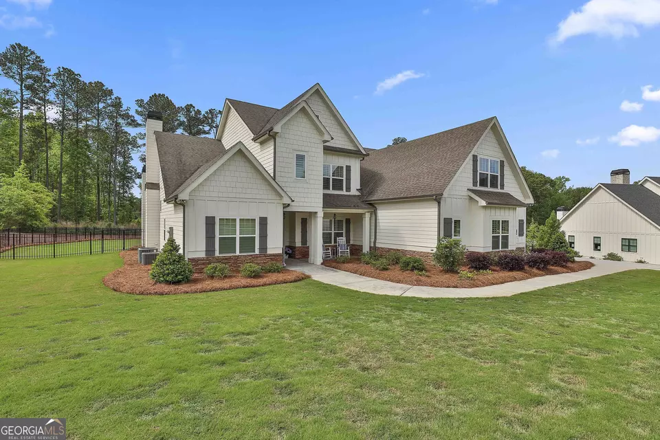 Exterior - 38 Platinum Rdg, Sharpsburg, GA 30277 photo 4 of 17