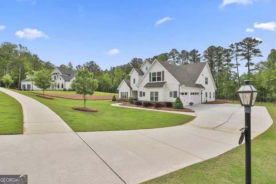 Exterior - 38 Platinum Rdg, Sharpsburg, GA 30277 photo 5 of 17