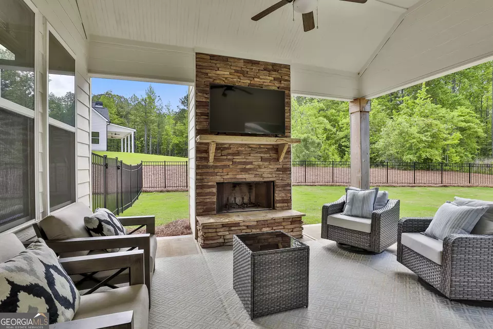 Exterior - 38 Platinum Rdg, Sharpsburg, GA 30277 photo 11 of 17