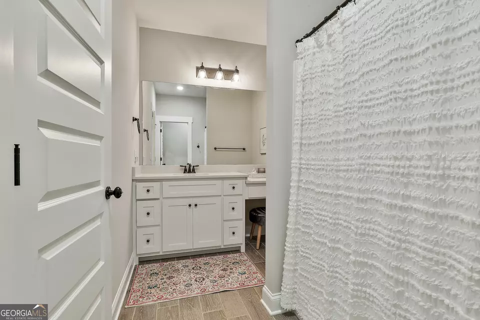 Bath - 38 Platinum Rdg, Sharpsburg, GA 30277 photo 3 of 5