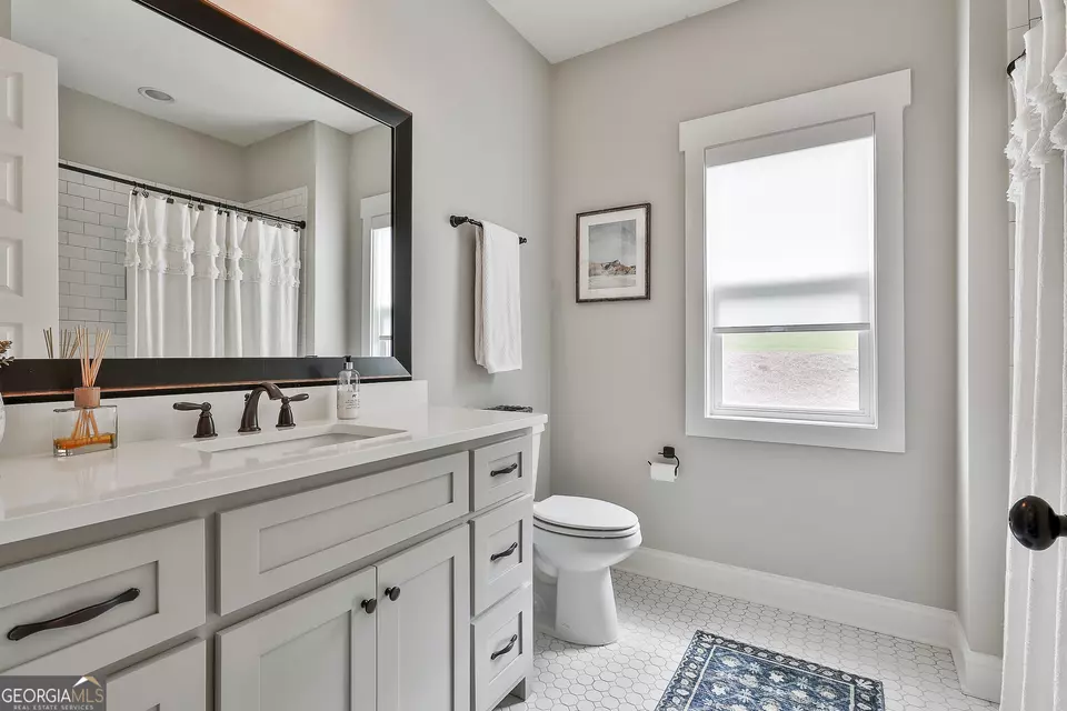 Bath - 38 Platinum Rdg, Sharpsburg, GA 30277 photo 5 of 5