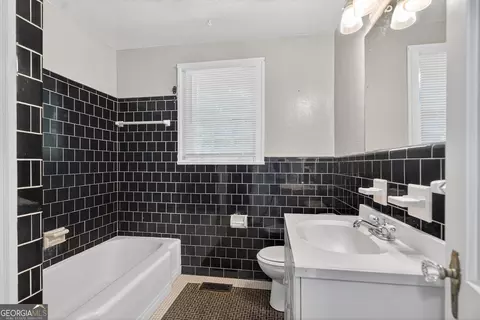 Bath - 109 Waverly Way, Lagrange, GA 30240 photo 2 of 2