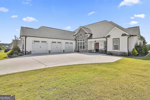 335 Cushing St, Senoia, GA 30276