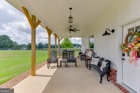Exterior - 890 Smith Mill Rd, Winder, GA 30680 photo 9 of 33