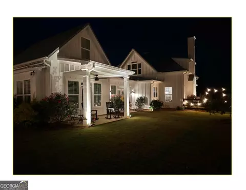 Exterior - 890 Smith Mill Rd, Winder, GA 30680 photo 6 of 33