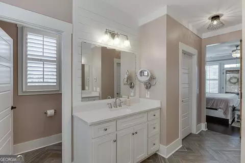 Bath - 890 Smith Mill Rd, Winder, GA 30680 photo 4 of 10